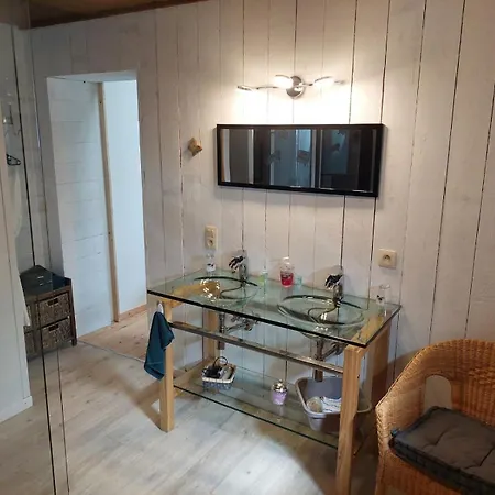 فندق مبيت وإفطار La Petite Suisse