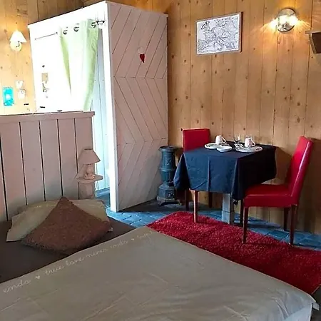 La Petite Suisse Bed & Breakfast 3*
